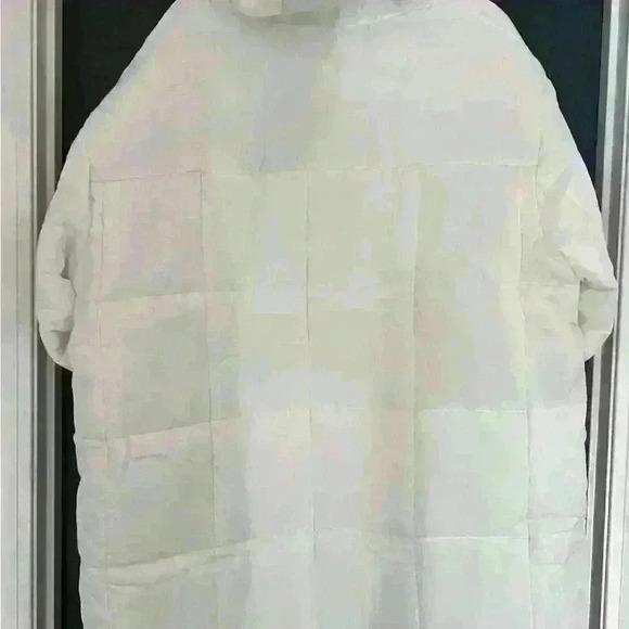 Women’s Classic Nike Puffer It’s a puffer if it’s bigger than norm doesn’t mat. - Picture 3 of 12